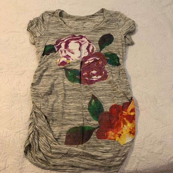 Maternity shirt - Picture 1 of 3